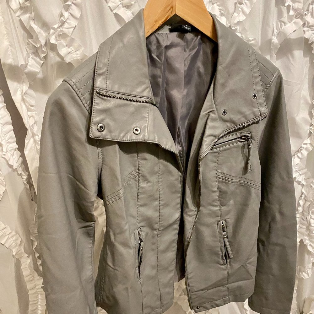 Faux Leather Apt 9 Lined Moto Jacket in Gray (S)